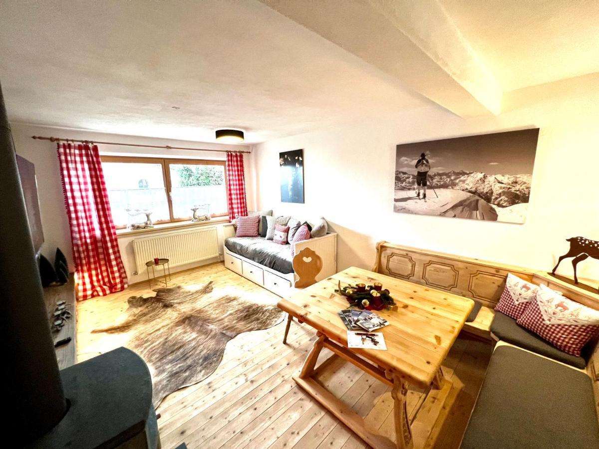 Ferienwohnung Steinbock Terrasse, Gartensauna, Garten, Grillplatz Stumm Luaran gambar